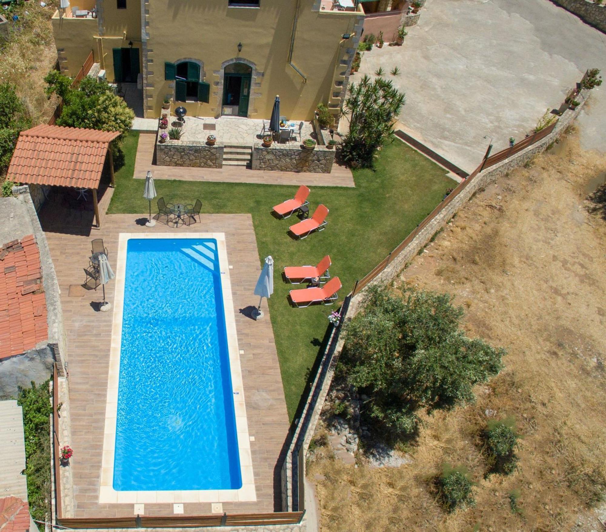 Skandalis Apartments Chorafakia Bagian luar foto