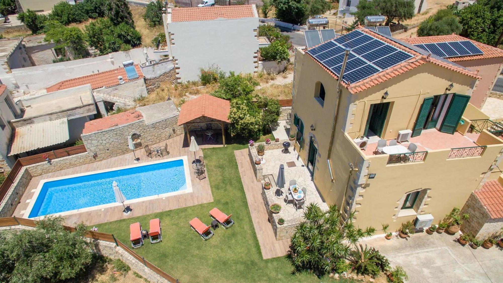 Skandalis Apartments Chorafakia Bagian luar foto
