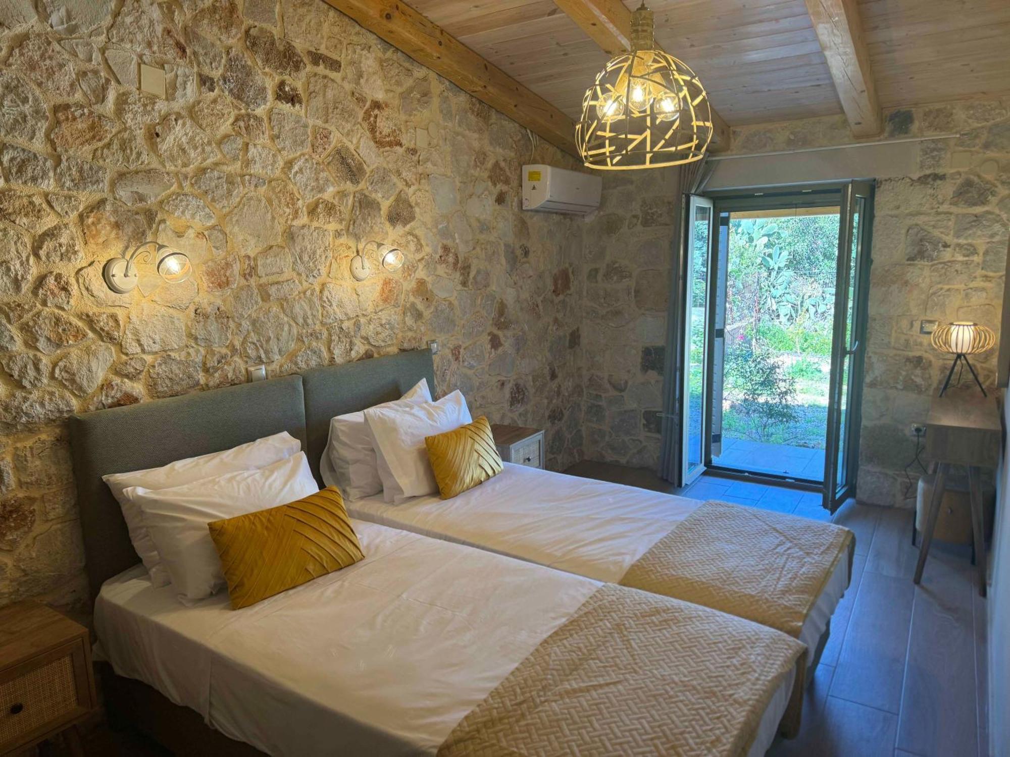 Skandalis Apartments Chorafakia Bagian luar foto